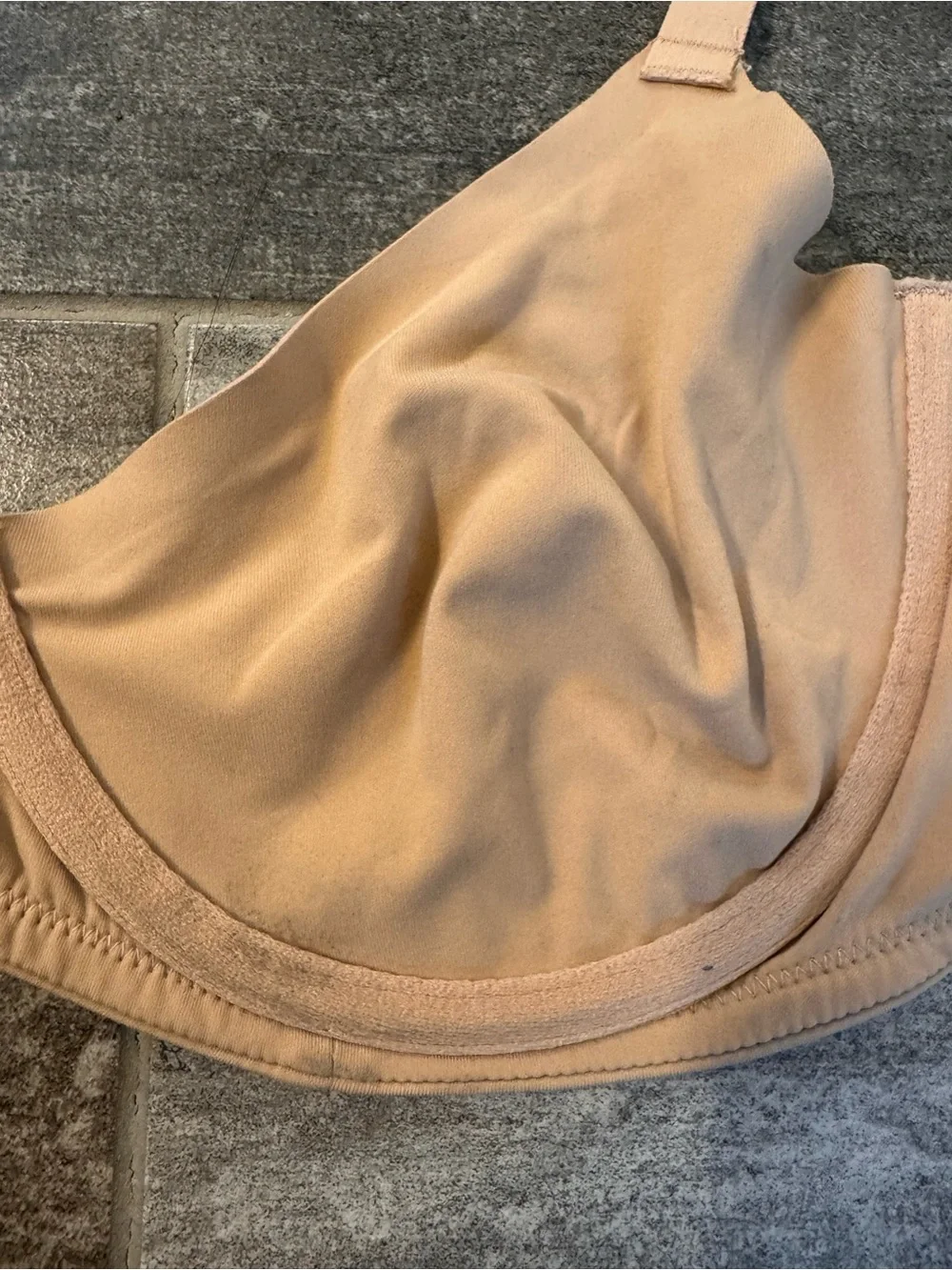 Skims Women's Nude Underwire Bra, adjustable straps, tag intact - Picture 4 of 5